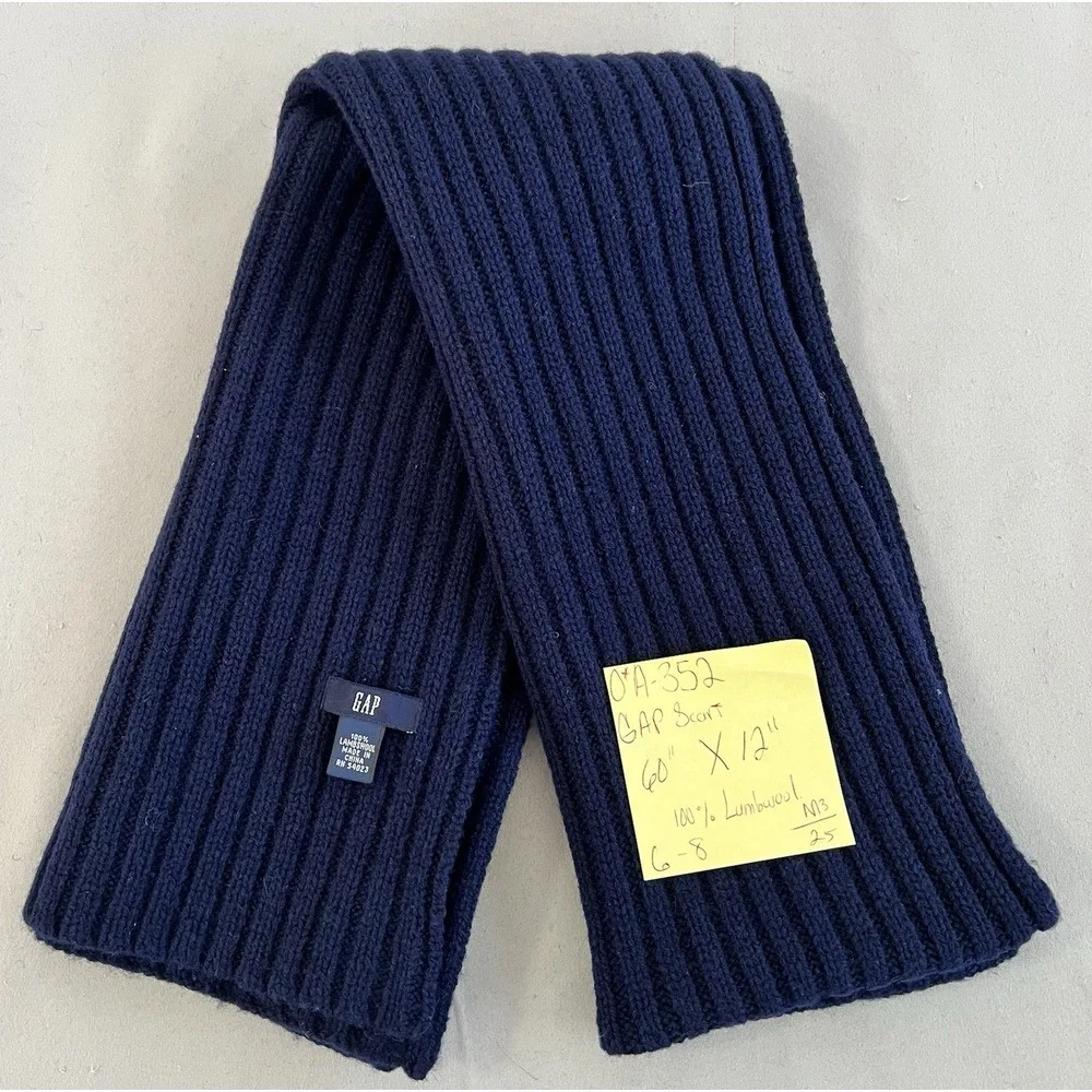 Gap Men's Navy Blue 100%‎ Lambswool Scarf